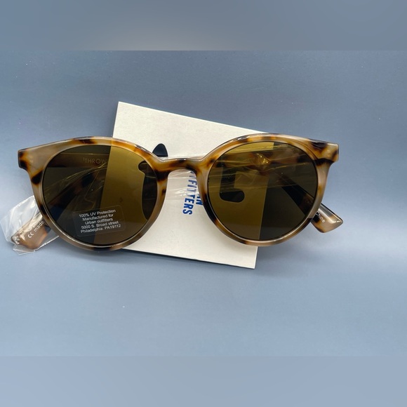 Bolinas Plastic Round Sunglasses, Tortoise, NWT - Picture 4 of 6